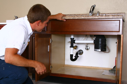 3 Helpful Tips to Fix a Clogged Sink